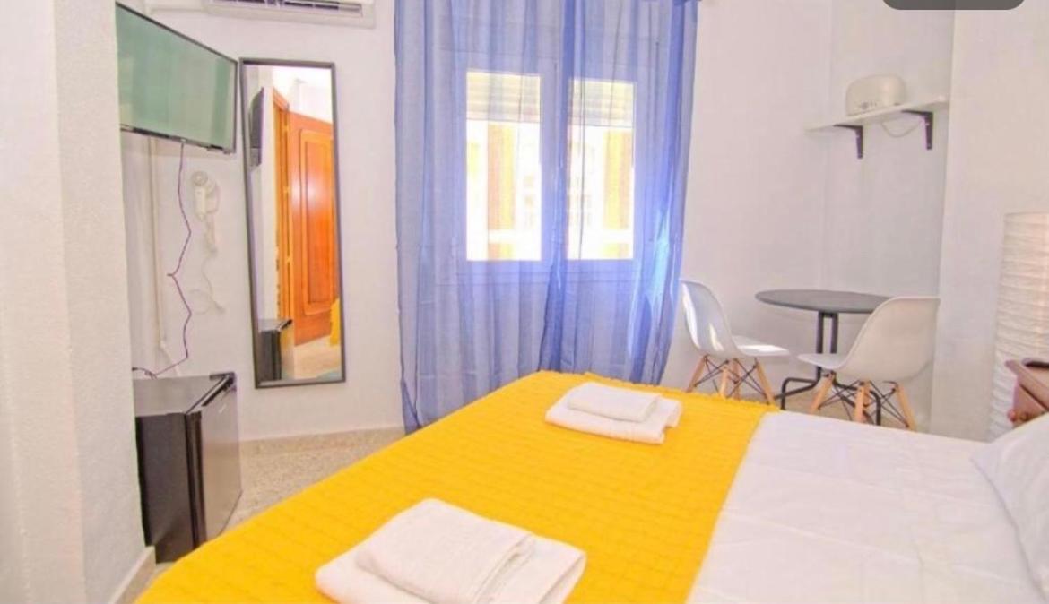 Low Cost Room Málaga Exterior foto